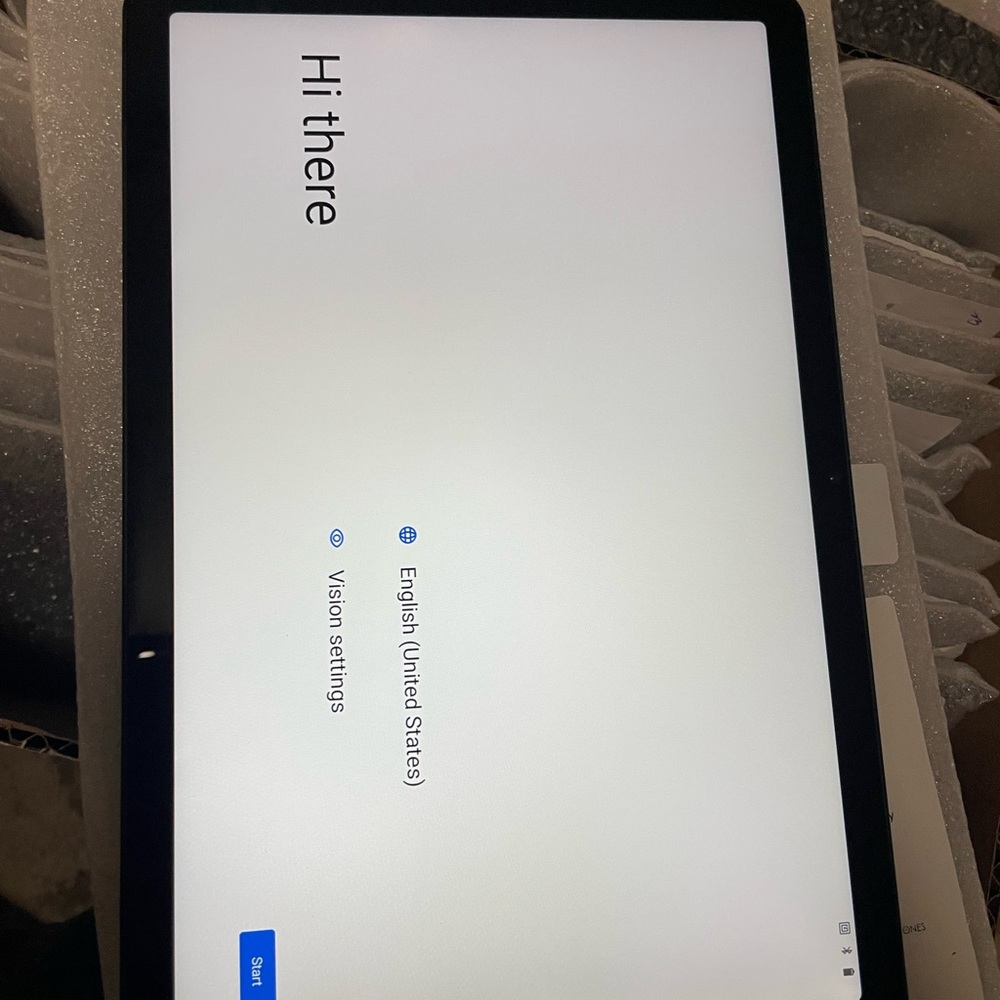 Rhino t105 32g unlocked to any carrier Sleek Black Tablet for Versatile Use